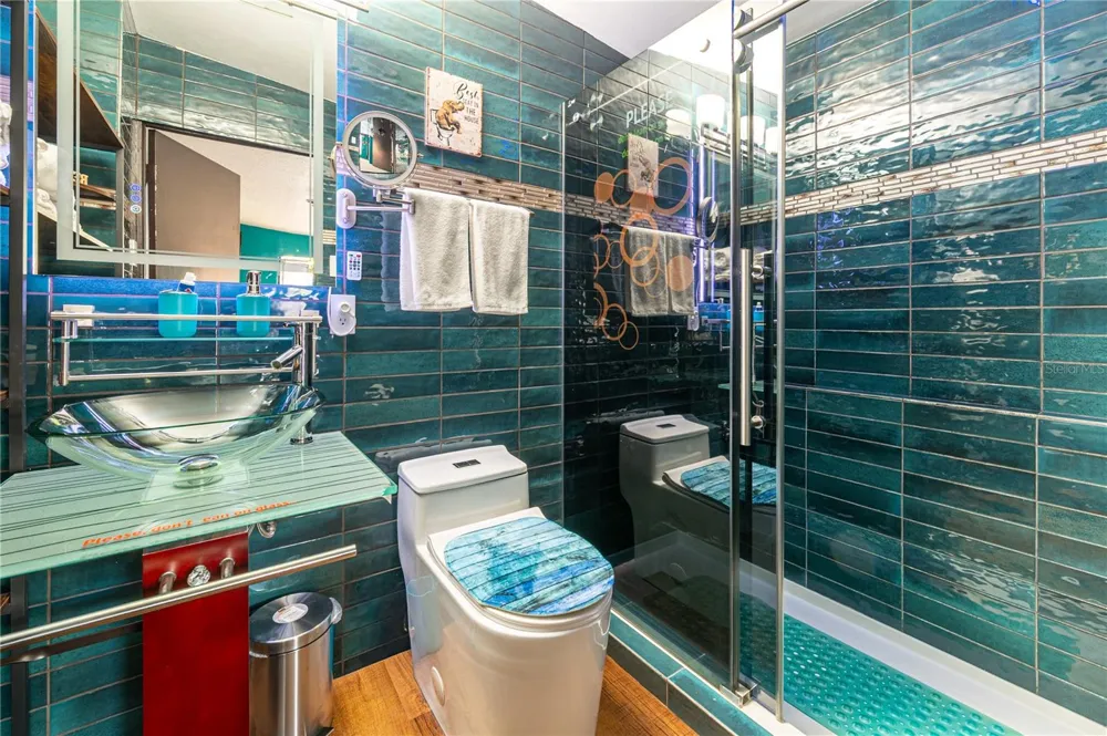 7410 5TH AVENUE St Petersburg, FL 33710