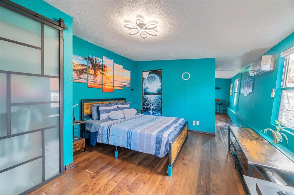 7410 5TH AVENUE St Petersburg, FL 33710