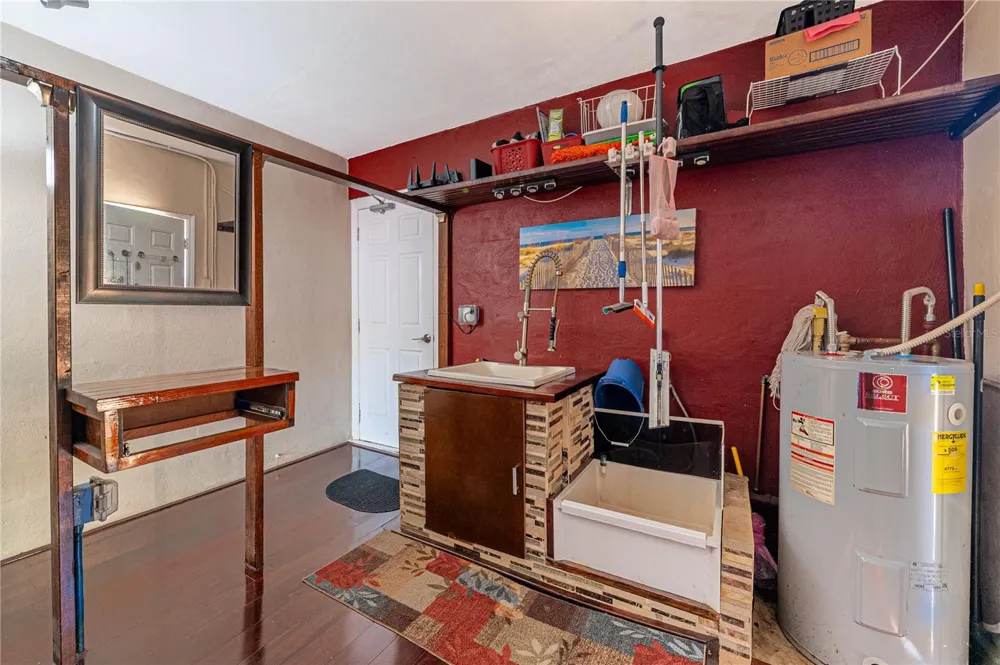 7410 5TH AVENUE St Petersburg, FL 33710