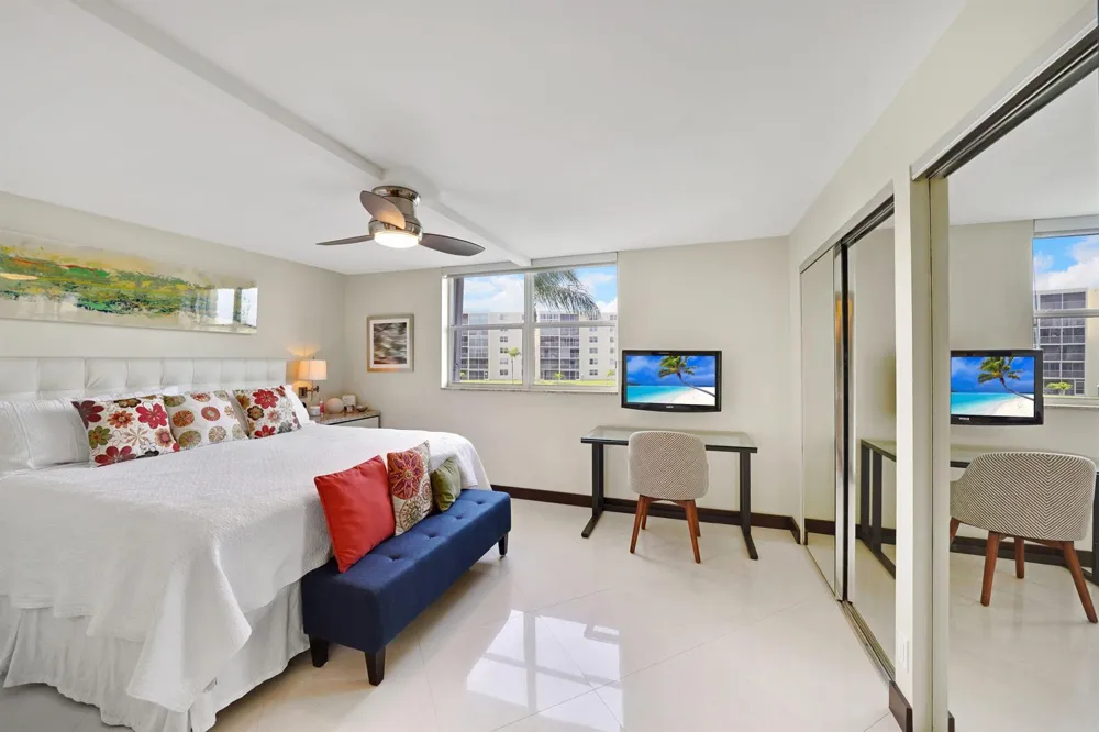 311 SE 3RD STREET SE #207 Dania Beach, FL 33004