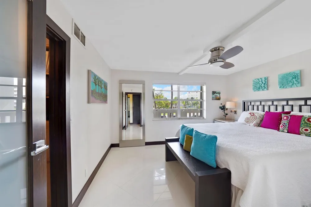 311 SE 3RD STREET SE #207 Dania Beach, FL 33004