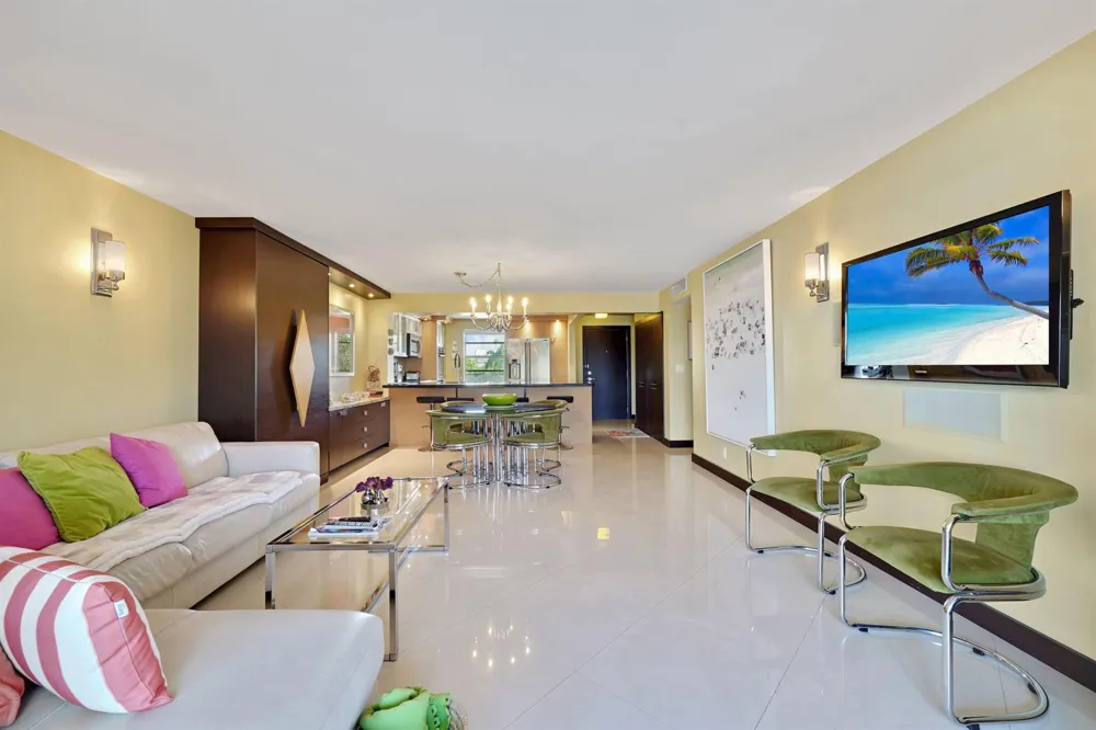 311 SE 3RD STREET SE #207 Dania Beach, FL 33004