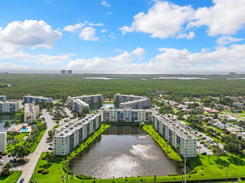 311 SE 3RD STREET SE #207 Dania Beach, FL 33004