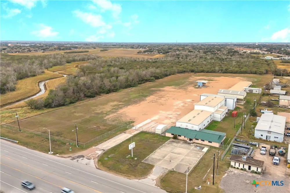 4906 Houston Hwy Victoria, TX 77901