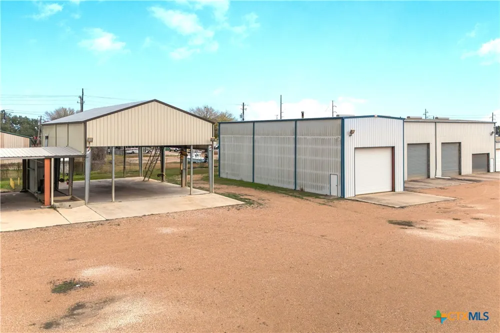 4906 Houston Hwy Victoria, TX 77901