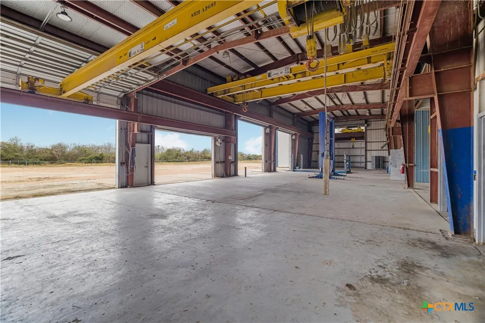4906 Houston Hwy Victoria, TX 77901