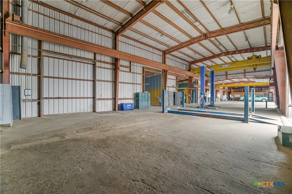4906 Houston Hwy Victoria, TX 77901