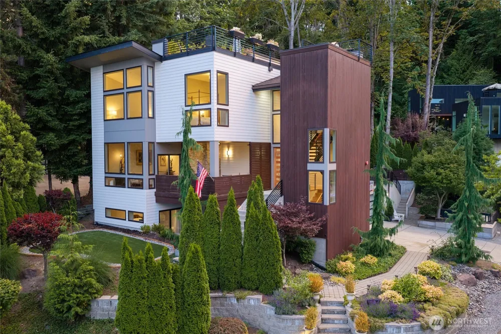 7429 E Mercer Way Mercer Island, WA 98040
