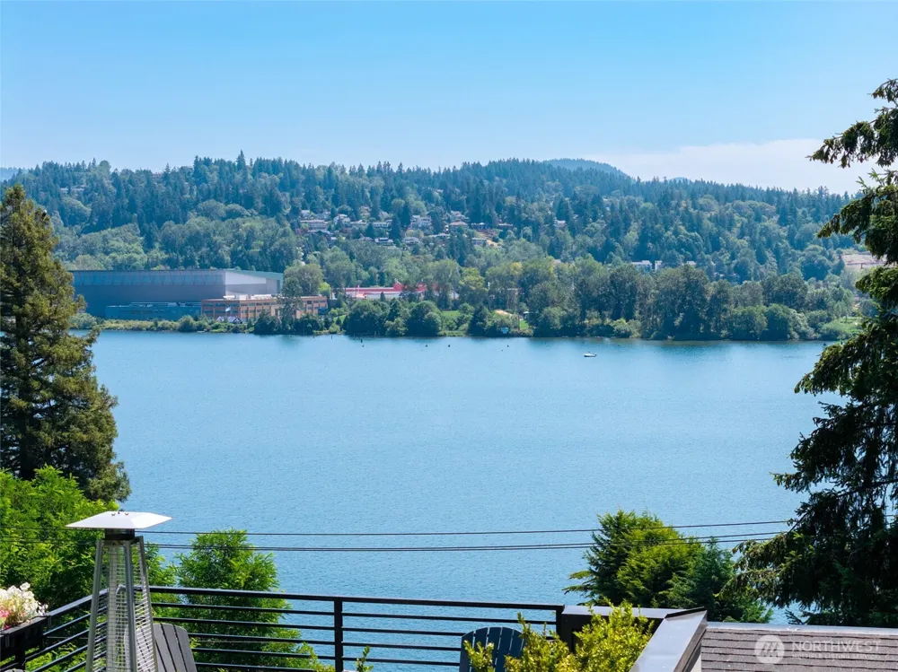7429 E Mercer Way Mercer Island, WA 98040