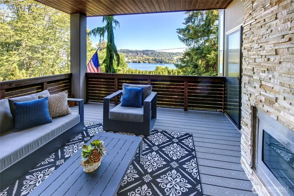 7429 E Mercer Way Mercer Island, WA 98040