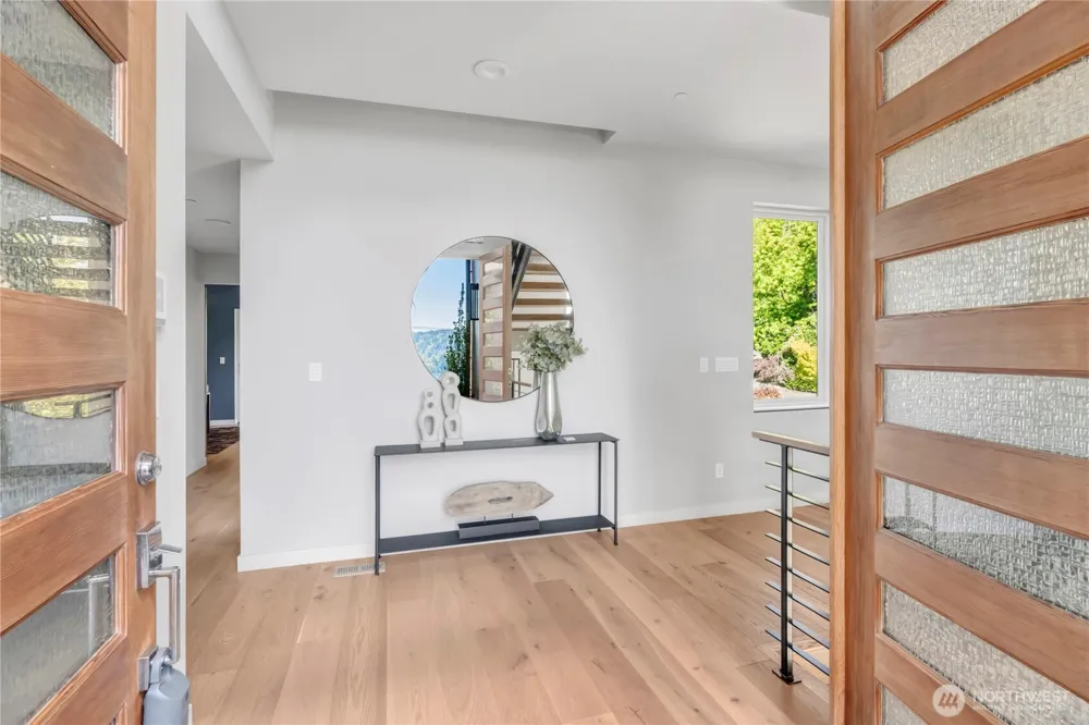 7429 E Mercer Way Mercer Island, WA 98040