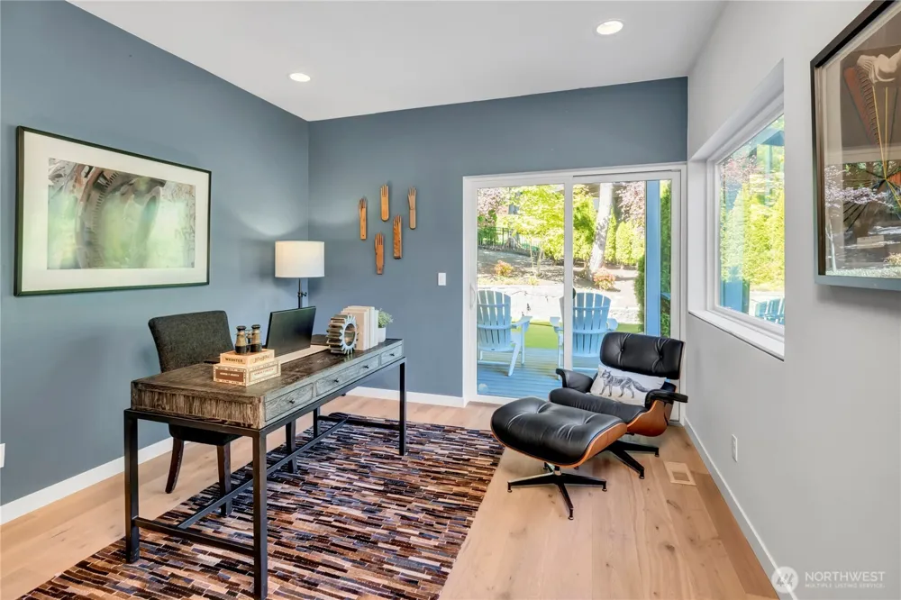7429 E Mercer Way Mercer Island, WA 98040