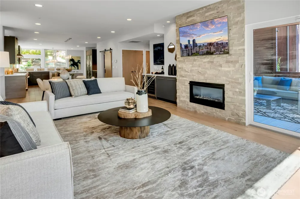 7429 E Mercer Way Mercer Island, WA 98040