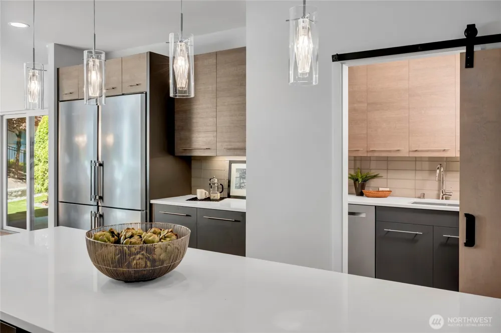 7429 E Mercer Way Mercer Island, WA 98040