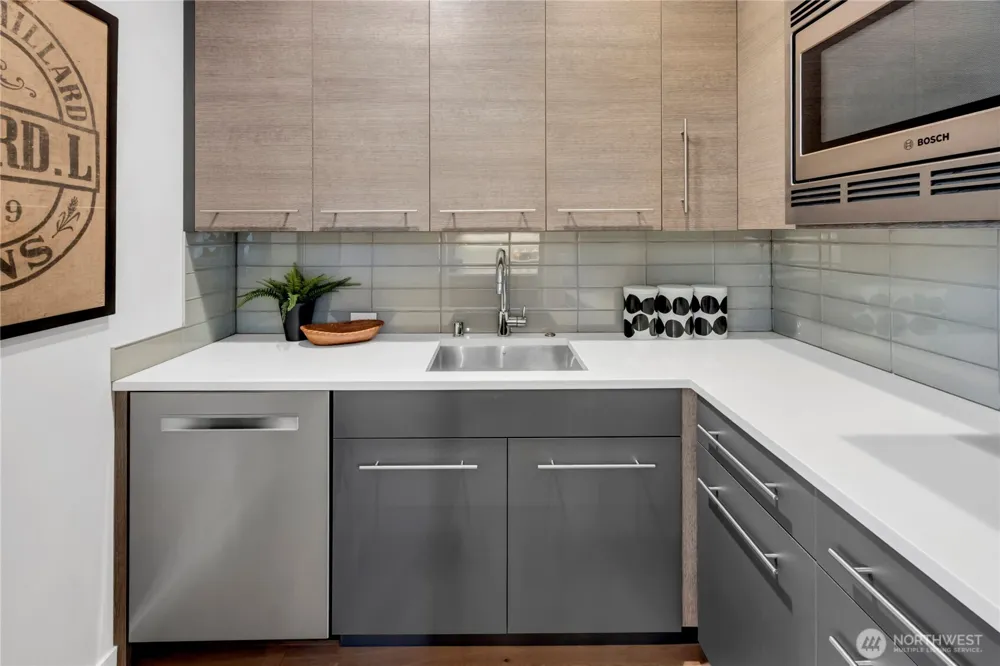 7429 E Mercer Way Mercer Island, WA 98040