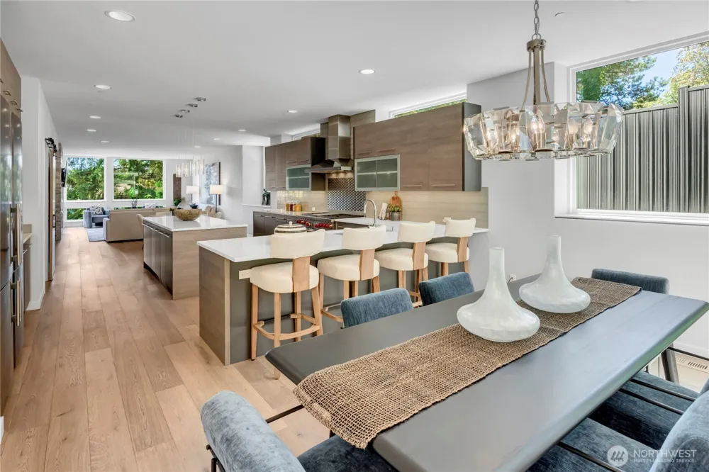 7429 E Mercer Way Mercer Island, WA 98040
