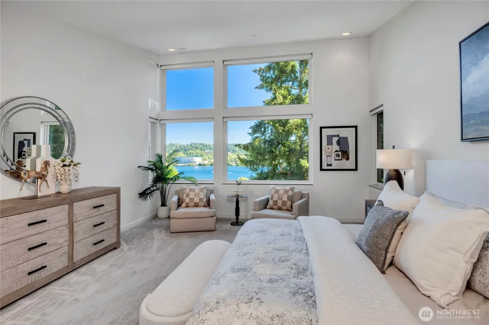 7429 E Mercer Way Mercer Island, WA 98040