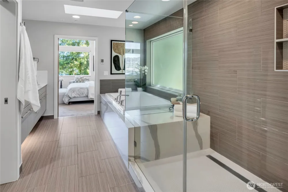 7429 E Mercer Way Mercer Island, WA 98040