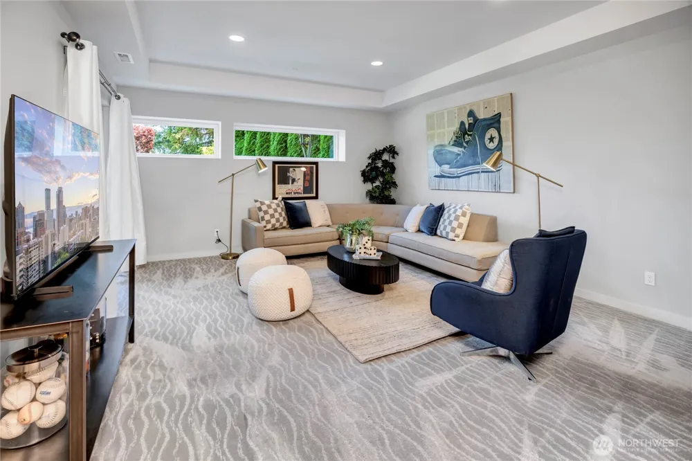 7429 E Mercer Way Mercer Island, WA 98040