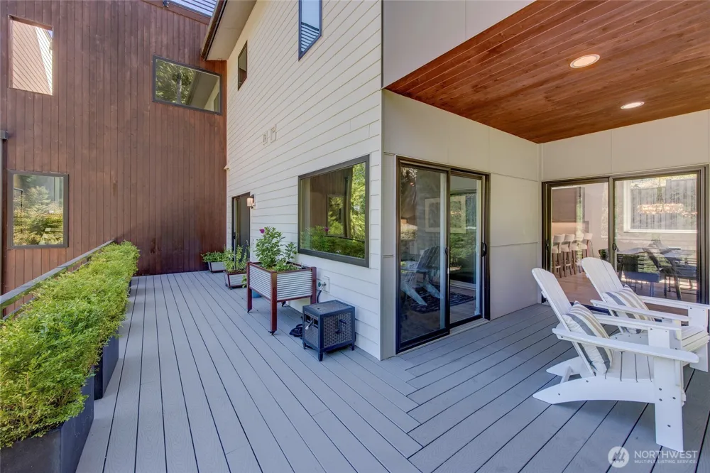 7429 E Mercer Way Mercer Island, WA 98040