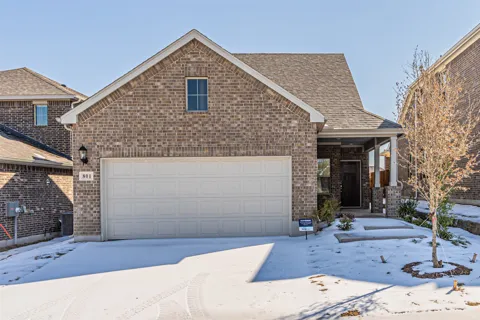 801 Leavenworth Drive