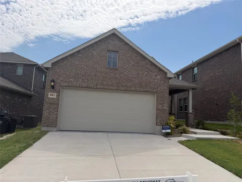 801 Leavenworth Drive