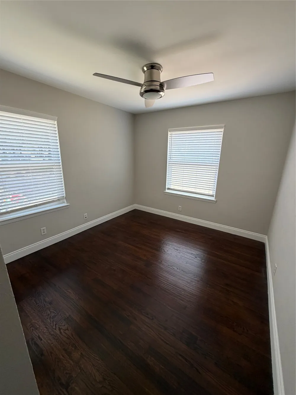 2579 Springvale Drive Farmers Branch, TX 75234