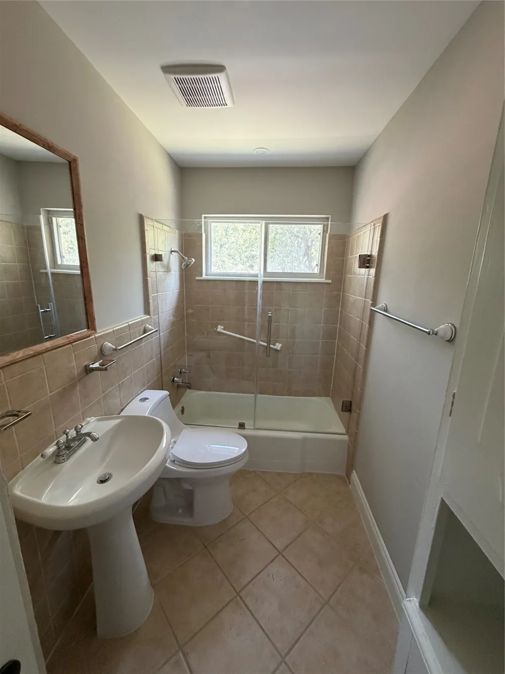 2579 Springvale Drive Farmers Branch, TX 75234