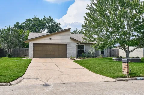 18734 Shannon Glen Lane