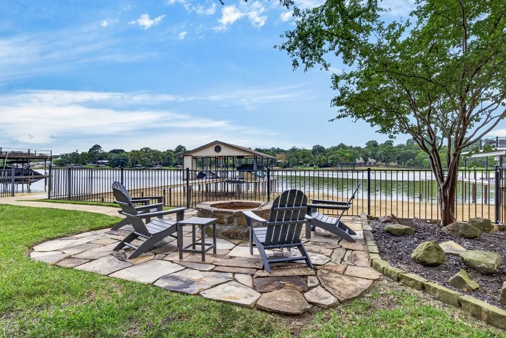 7065 Layman Drive Eustace, TX 75124