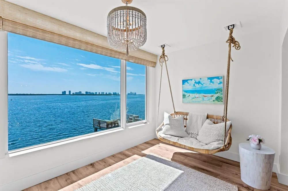 52 YACHT CLUB DRIVE #204 North Palm Beach, FL 33408