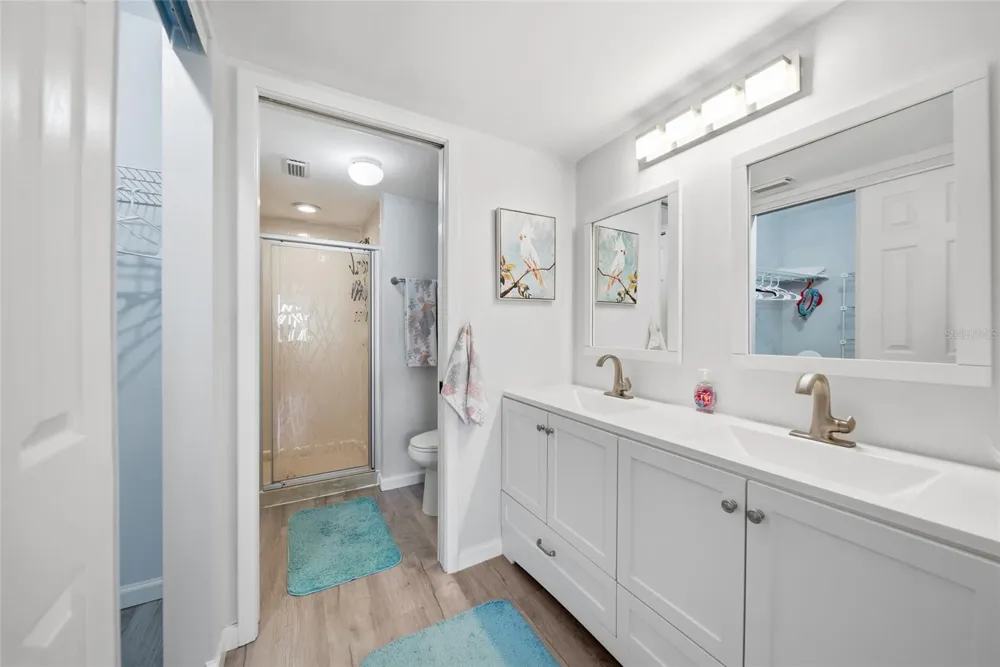 4440 47TH AVENUE W #102 Bradenton, FL 34210