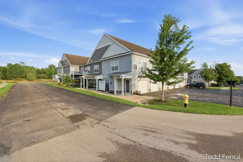 3507 Crystal River Street SW #109 Wyoming, MI 49418