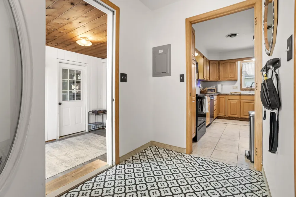 332 Willow Street E Detroit Lakes, MN 56501