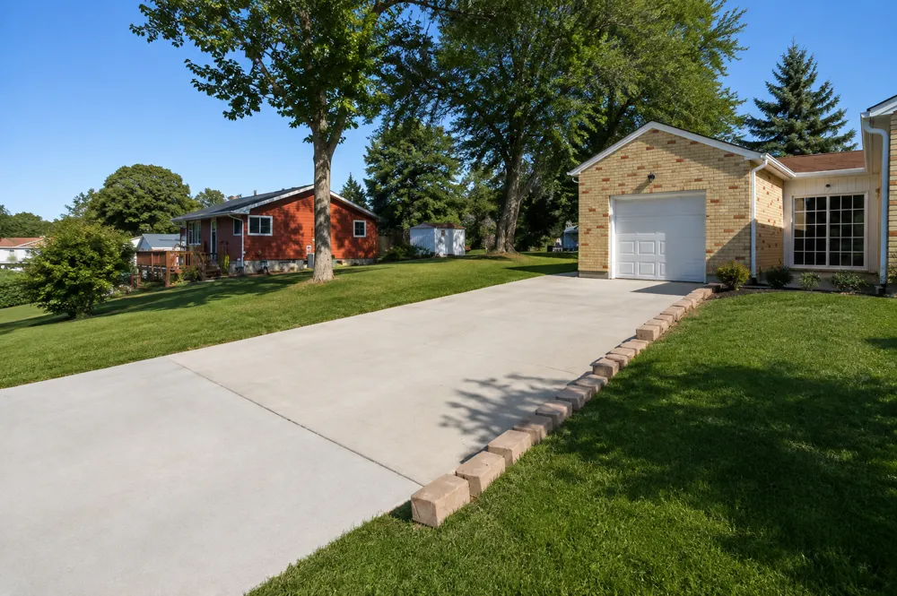 332 Willow Street E Detroit Lakes, MN 56501
