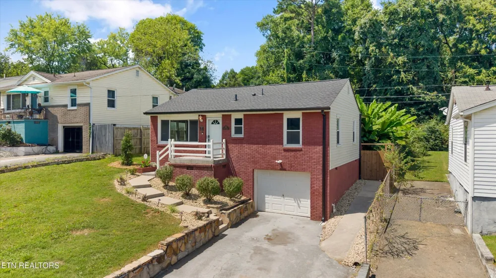 2951 Cecil Ave Knoxville, TN 37917
