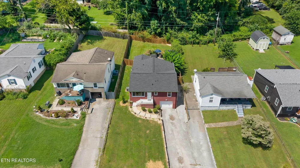 2951 Cecil Ave Knoxville, TN 37917
