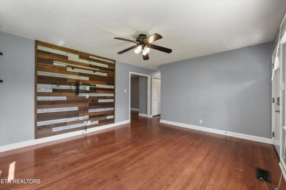 2951 Cecil Ave Knoxville, TN 37917