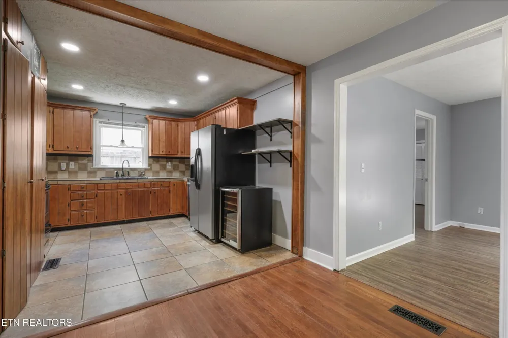 2951 Cecil Ave Knoxville, TN 37917