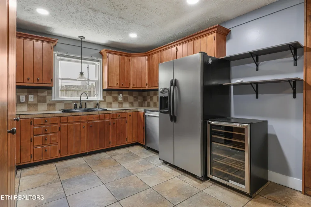 2951 Cecil Ave Knoxville, TN 37917