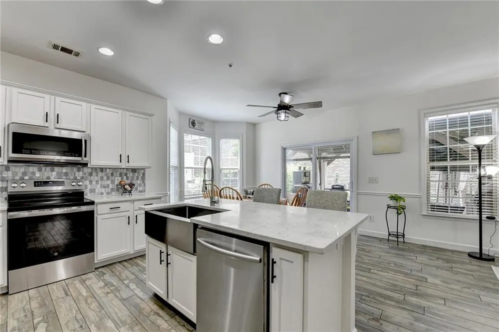 3329 Castleberry Village Circle Cumming, GA 30040