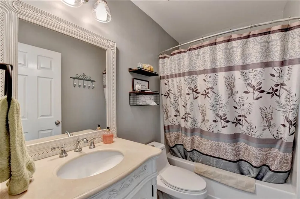 3329 Castleberry Village Circle Cumming, GA 30040