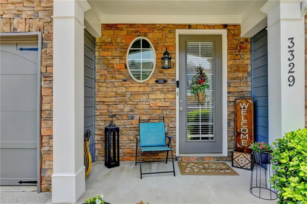 3329 Castleberry Village Circle Cumming, GA 30040