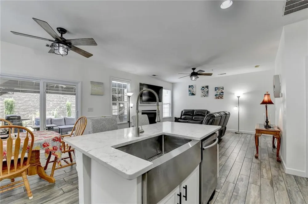 3329 Castleberry Village Circle Cumming, GA 30040