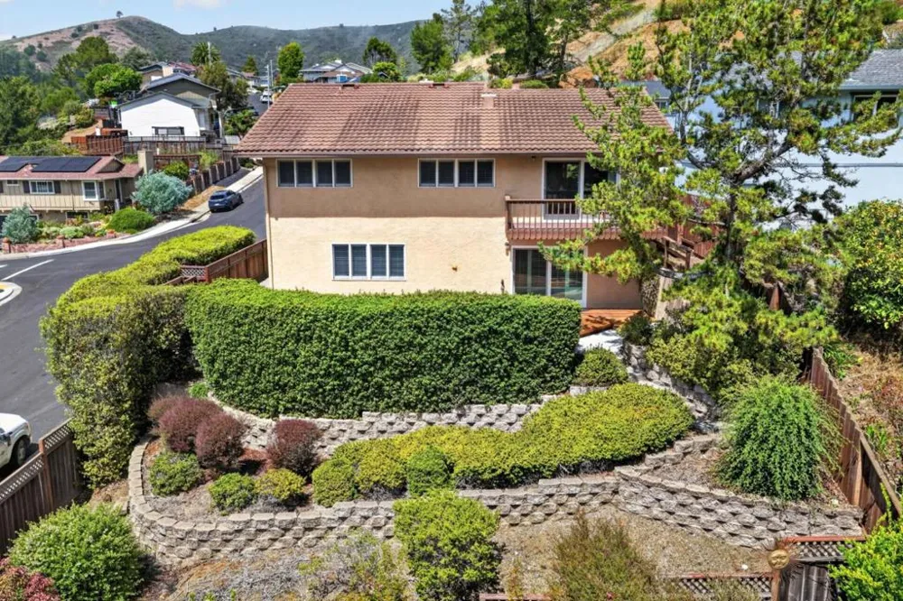 791 Prairie Creek Drive Pacifica, CA 94044