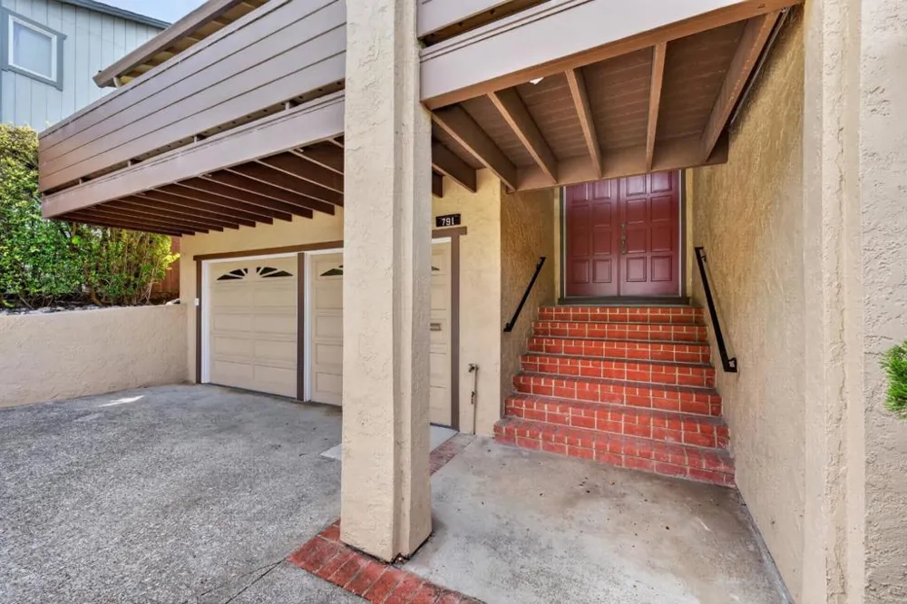 791 Prairie Creek Drive Pacifica, CA 94044