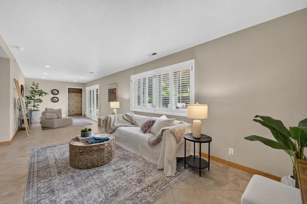 791 Prairie Creek Drive Pacifica, CA 94044