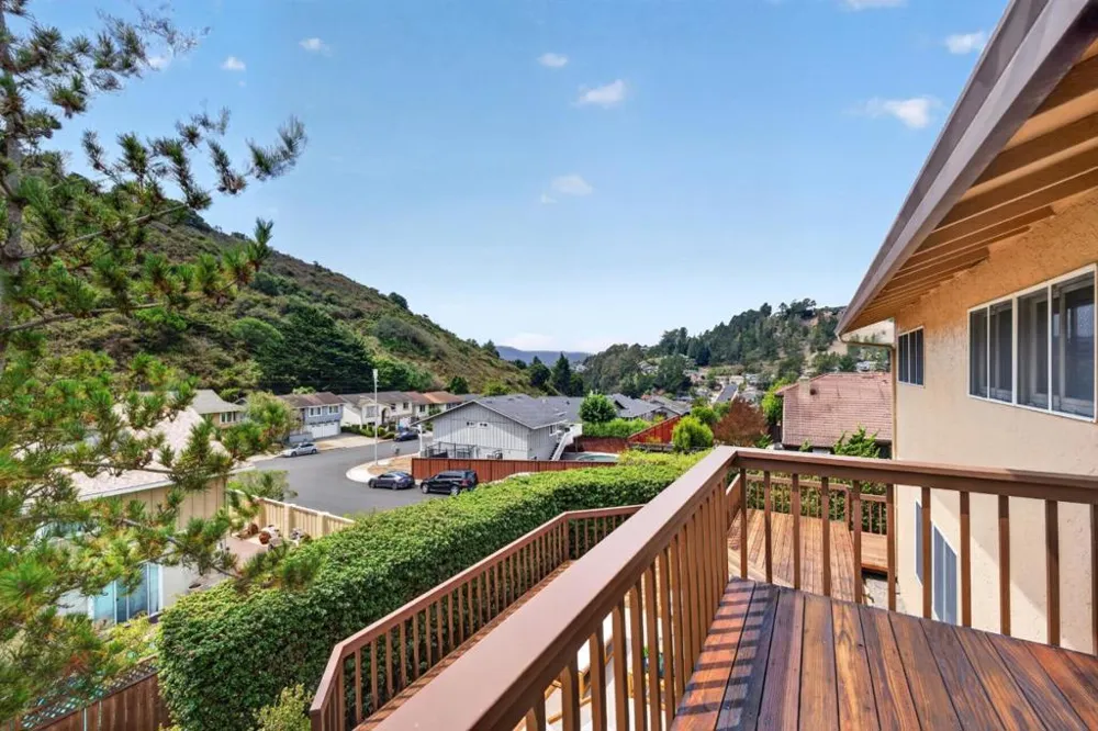 791 Prairie Creek Drive Pacifica, CA 94044