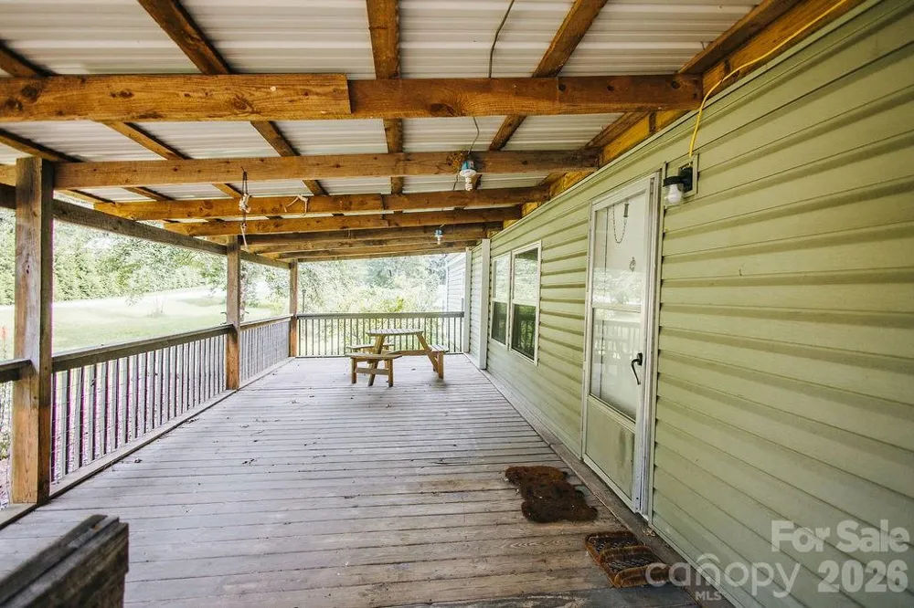 3099 Harmony Grove Road Nebo, NC 28761