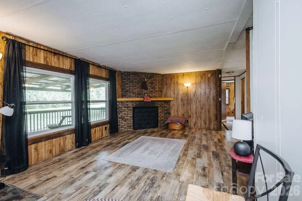 3099 Harmony Grove Road Nebo, NC 28761